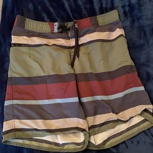Mens Size 38 (L/XL) Patagonia Bold Striped Boardshorts